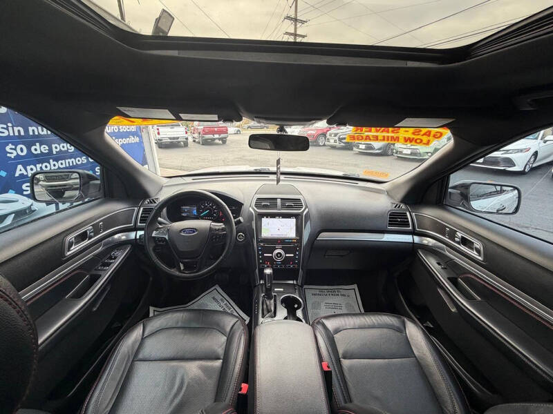 2017 Ford Explorer Sport