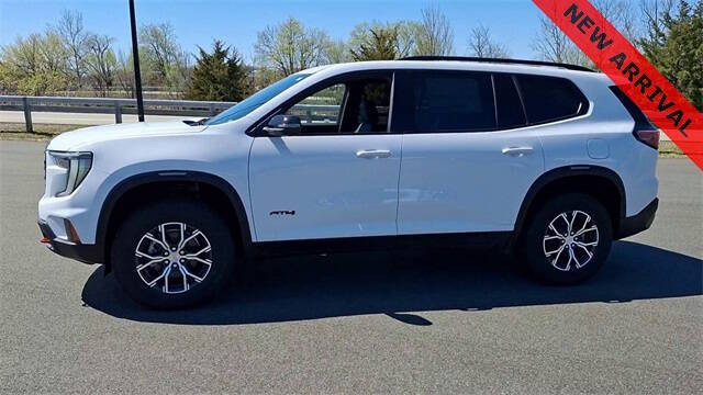 2025 GMC Acadia AT4