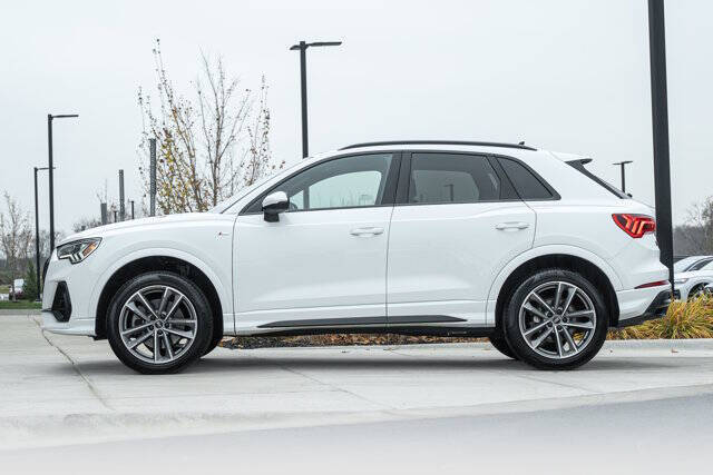 2022 Audi Q3 quattro S line Prem Plus 45 TFSI