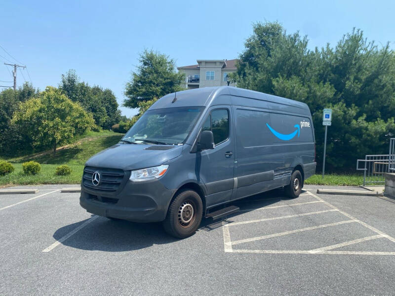 2019 Mercedes-Benz Sprinter Cargo Van null photo 2