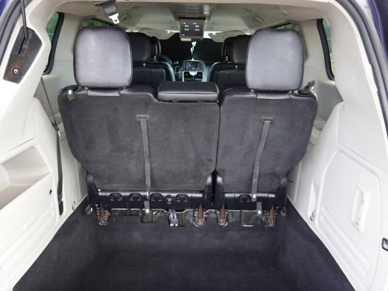 2014 Chrysler Town and Country Touring