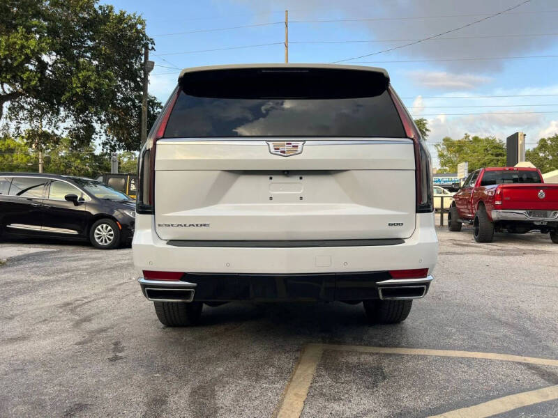 2021 Cadillac Escalade Luxury