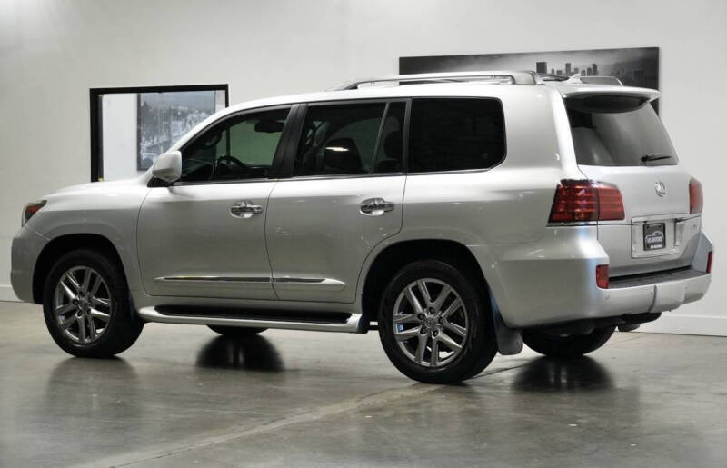 2011 Lexus LX 570