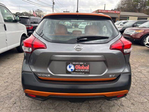 2019 Nissan Kicks SR