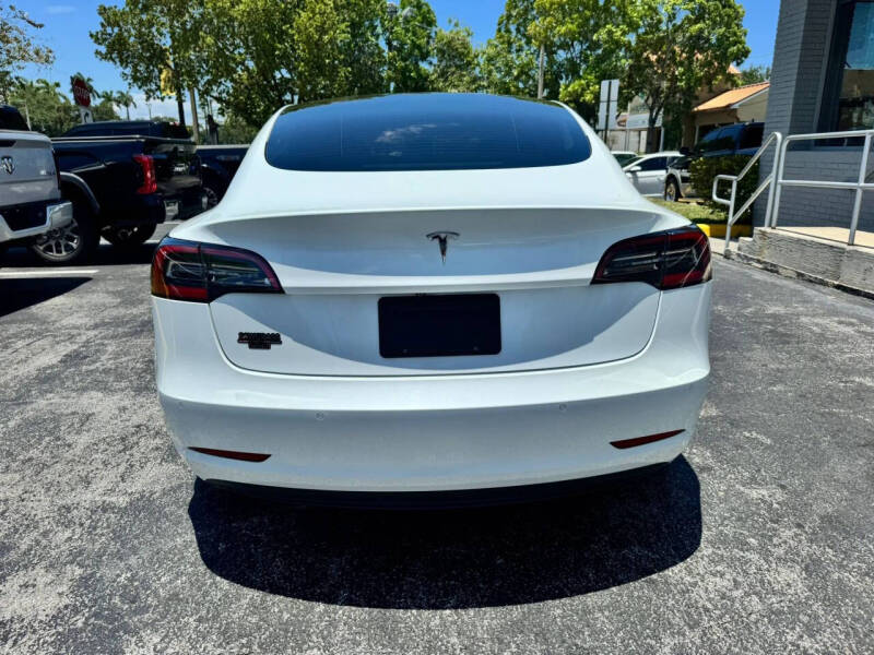 2021 Tesla Model 3 Standard Range Plus