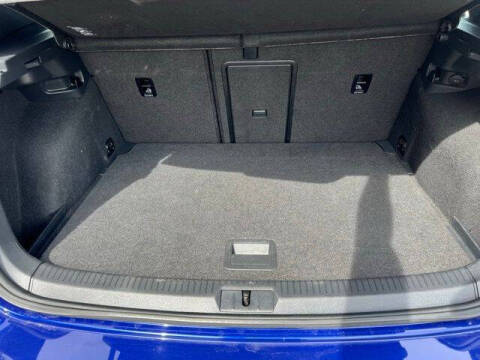2017 Volkswagen Golf R 4Motion