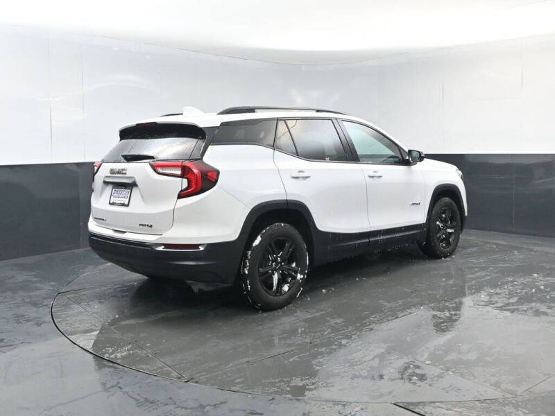 2023 GMC Terrain AT4