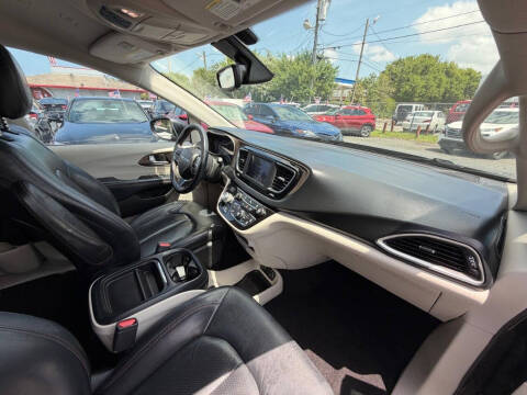 2018 Chrysler Pacifica Touring L