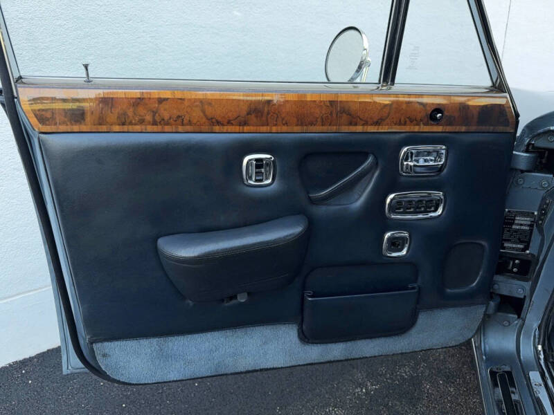 1975 Rolls-Royce Silver Shadow
