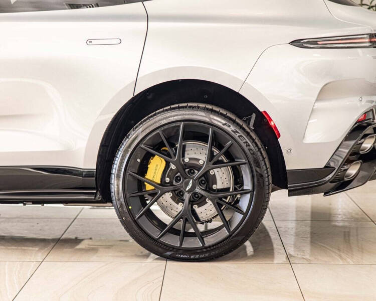 2026 Aston Martin DBX S