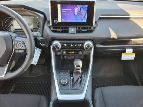 2025 Toyota RAV4 Plug-in Hybrid SE