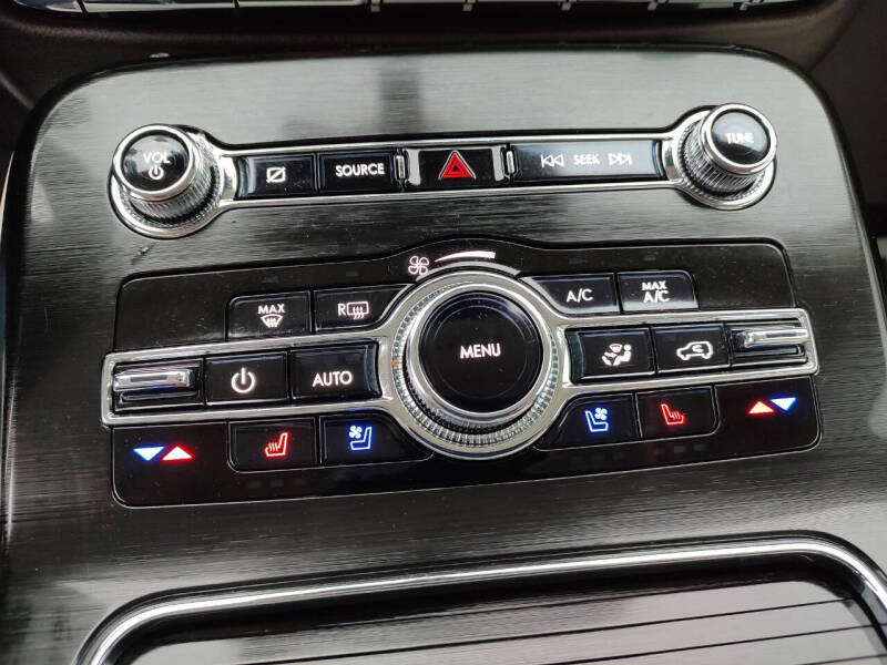 2021 Lincoln Nautilus Black Label