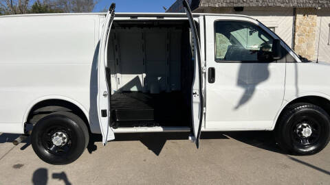 2022 Chevrolet Express 2500