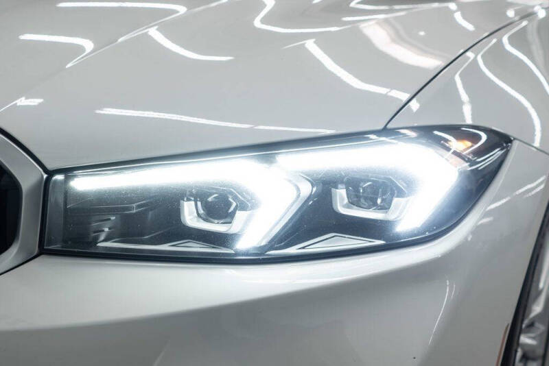 2024 BMW 3 Series 330i xDrive