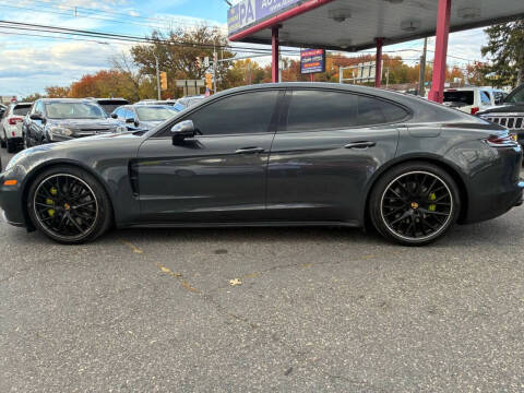 2018 Porsche Panamera 4 E-Hybrid