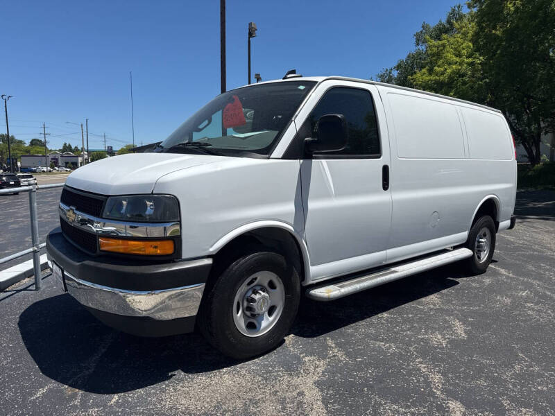 2024 Chevrolet Express 2500