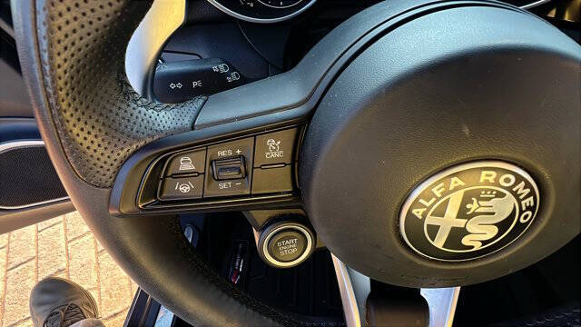 2022 Alfa Romeo Giulia Veloce