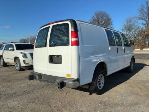 2021 Chevrolet Express 2500