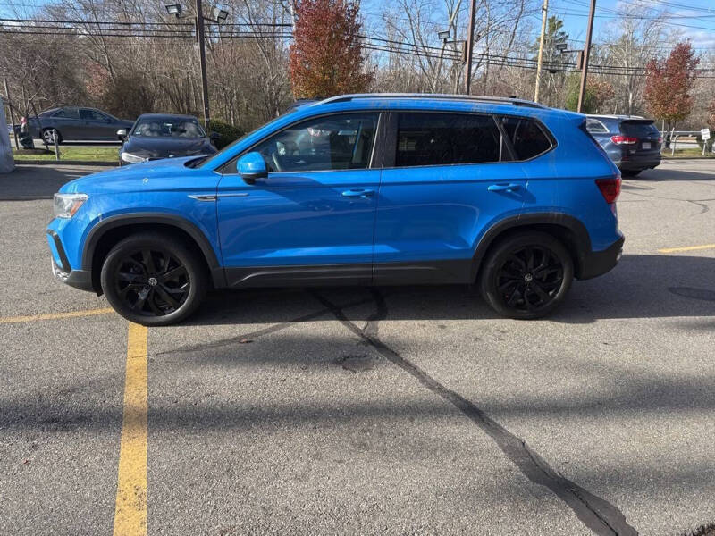 2023 Volkswagen Taos SE 4Motion