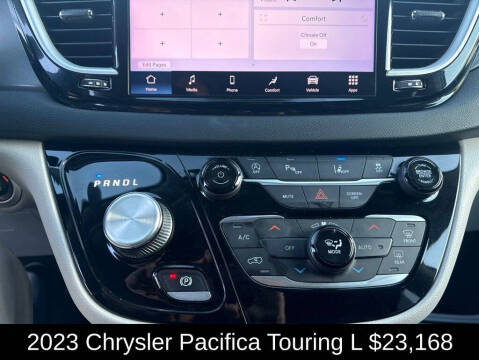 2023 Chrysler Pacifica Touring L
