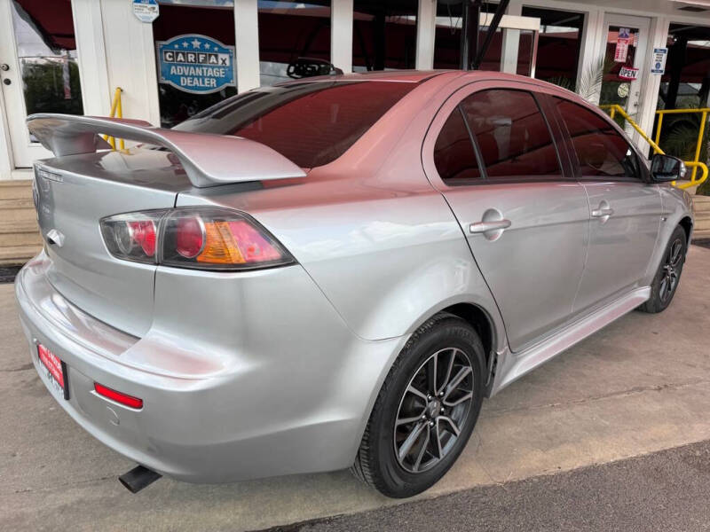 2017 Mitsubishi Lancer ES