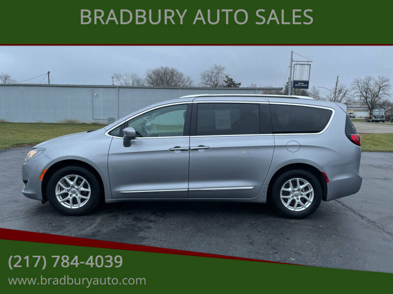 2020 Chrysler Pacifica for sale at BRADBURY AUTO SALES in Gibson City IL