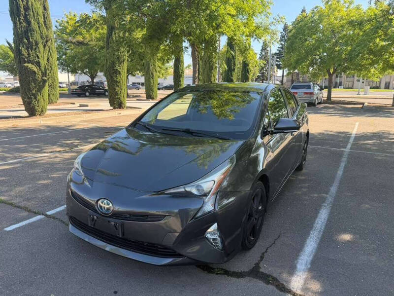 2016 Toyota Prius Three Touring