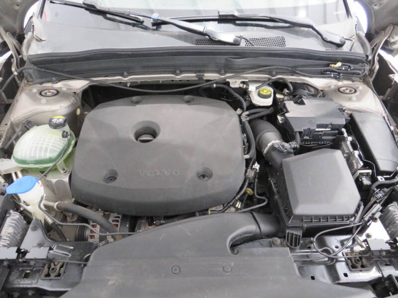 2021 Volvo XC40 T4 Inscription