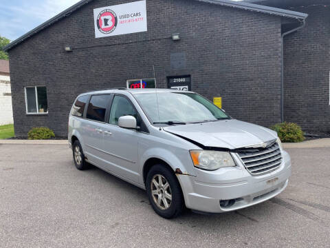 2009 Chrysler Town and Country for sale at Big Man Motors in Farmington MN