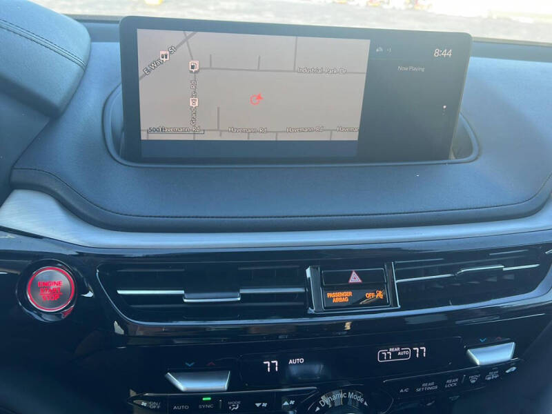 2024 Acura MDX w/Tech