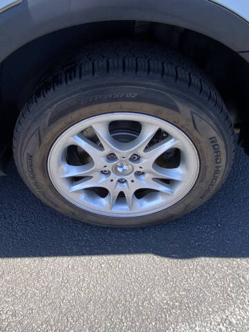 2004 BMW X3 2.5i