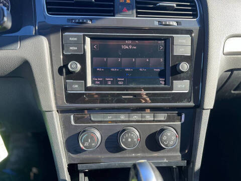 2019 Volkswagen Golf S