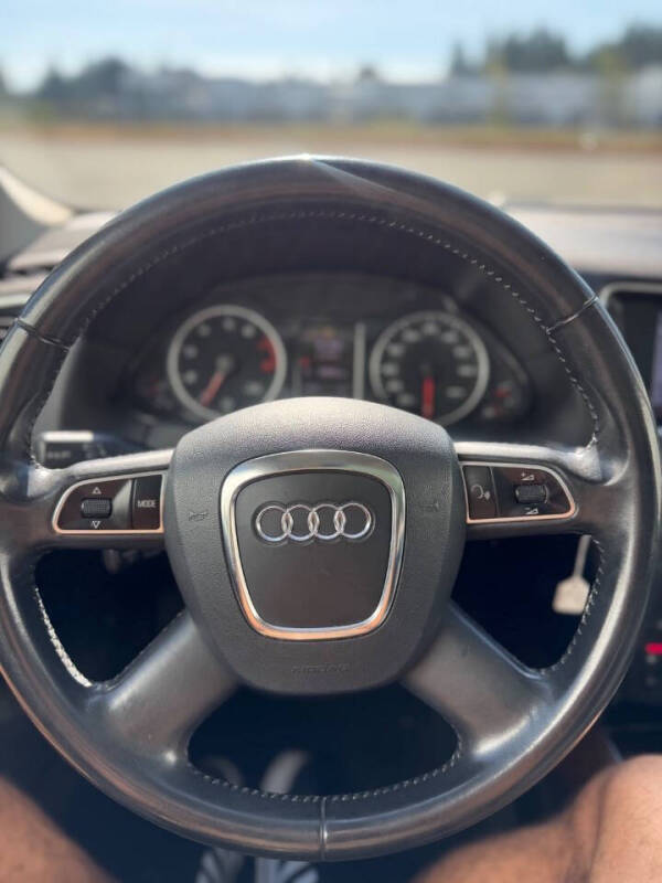 2012 Audi Q5 2.0T quattro Premium Plus