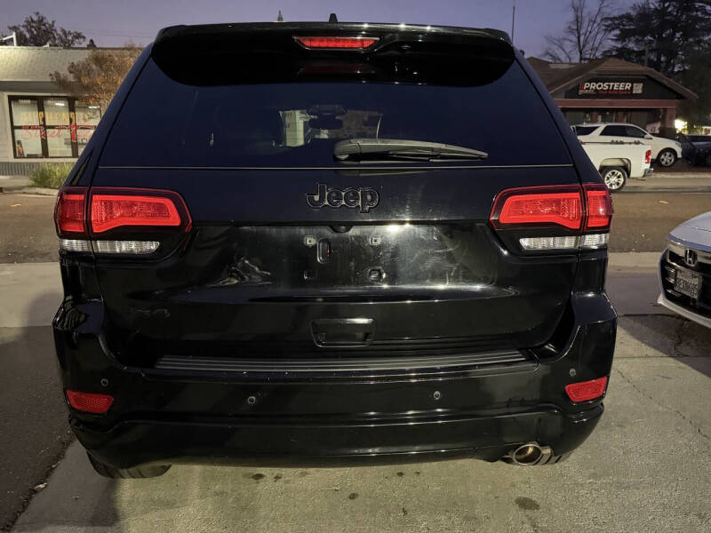 2017 Jeep Grand Cherokee Altitude
