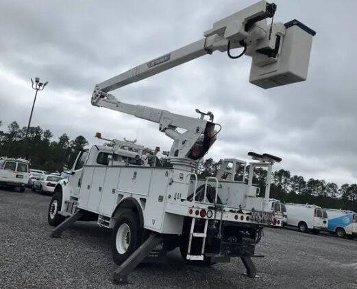 2019 Freightliner M2 106