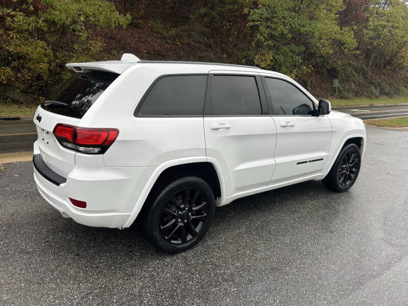2017 Jeep Grand Cherokee Altitude
