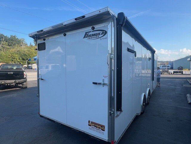 2025 Formula 8.5X28 BATHROOM