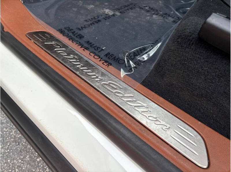 2017 Porsche Cayenne Platinum Edition