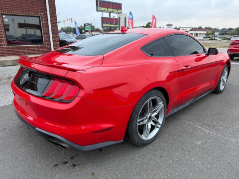 2022 Ford Mustang EcoBoost