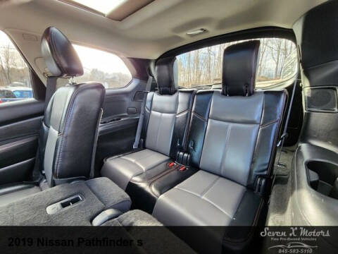 2019 Nissan Pathfinder S