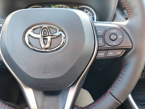 2025 Toyota RAV4 Plug-in Hybrid SE