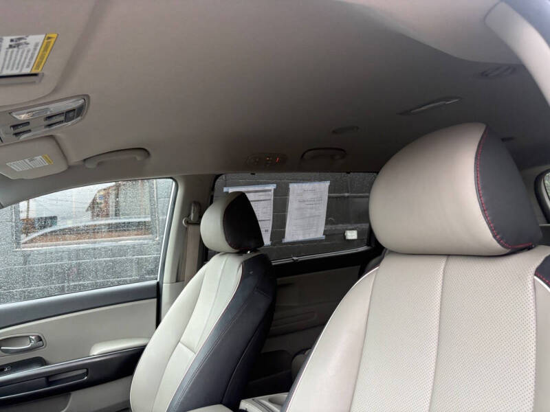 2017 Kia Sedona LX