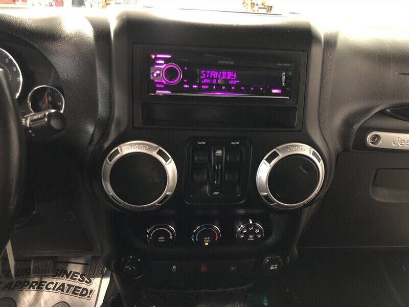 2011 Jeep Wrangler Unlimited Sahara