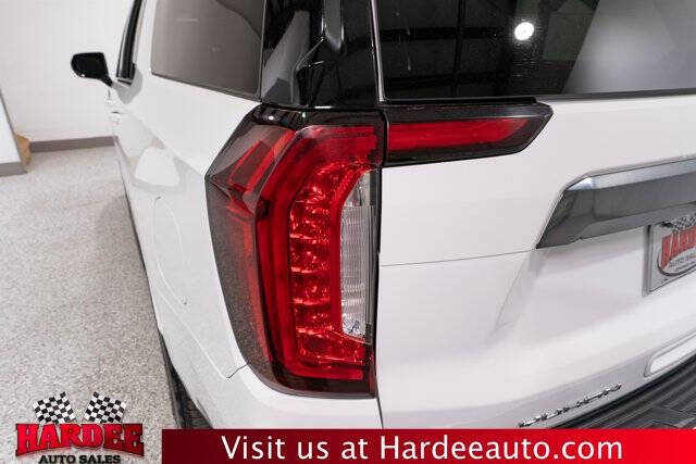 2022 GMC Yukon XL AT4