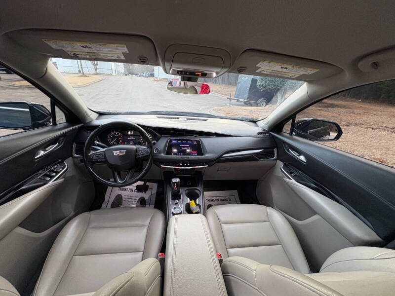 2019 Cadillac XT4 Luxury
