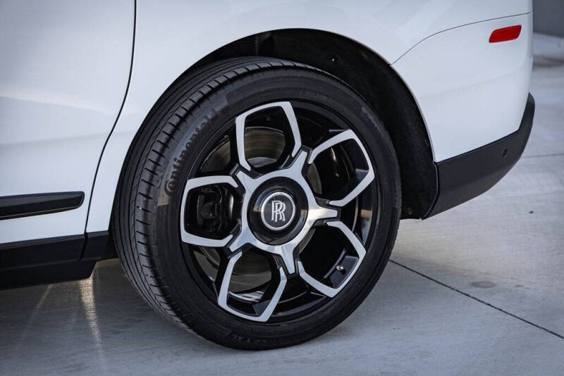 2023 Rolls-Royce Black Badge Cullinan