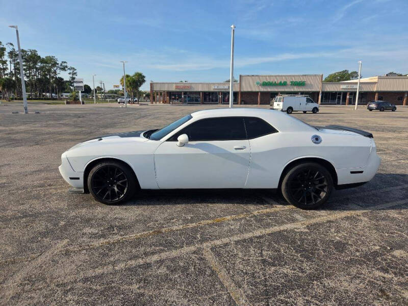 2014 Dodge Challenger SXT