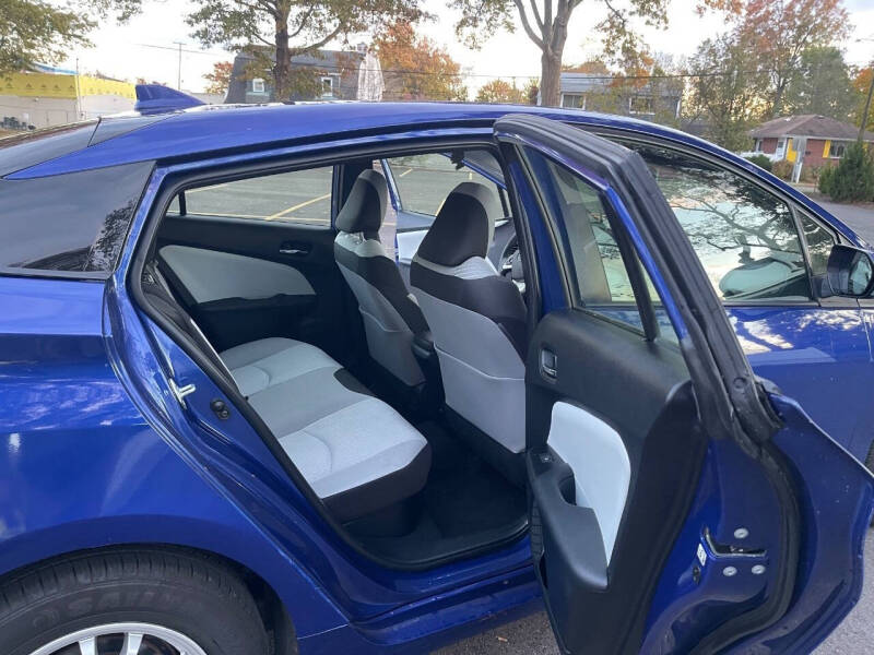 2017 Toyota Prius Two