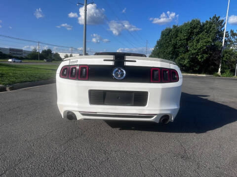 2013 Ford Mustang V6
