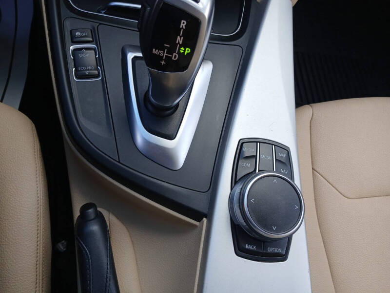 2018 BMW 3 Series 320i xDrive